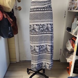 Rue21 Black and White Patterned Maxi Skirt